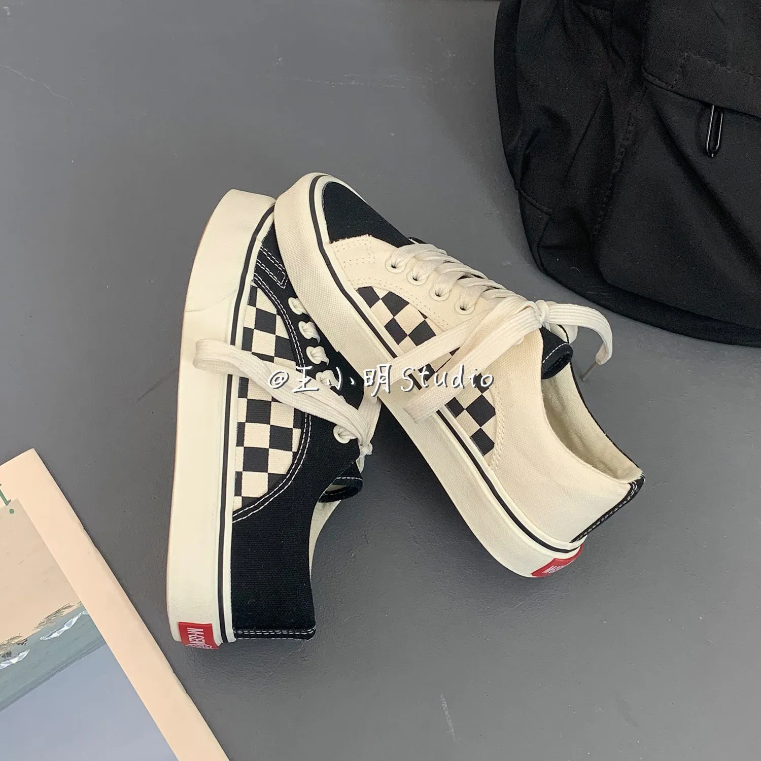 Baskets à damier