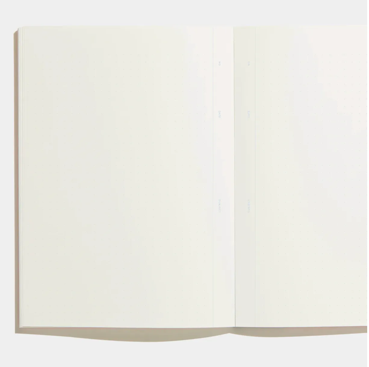 Before Breakfast – Every Day Notes Ocean Blue Dots – Cuaderno Malla de Puntos A5 (19,6 x 14,1 cm)