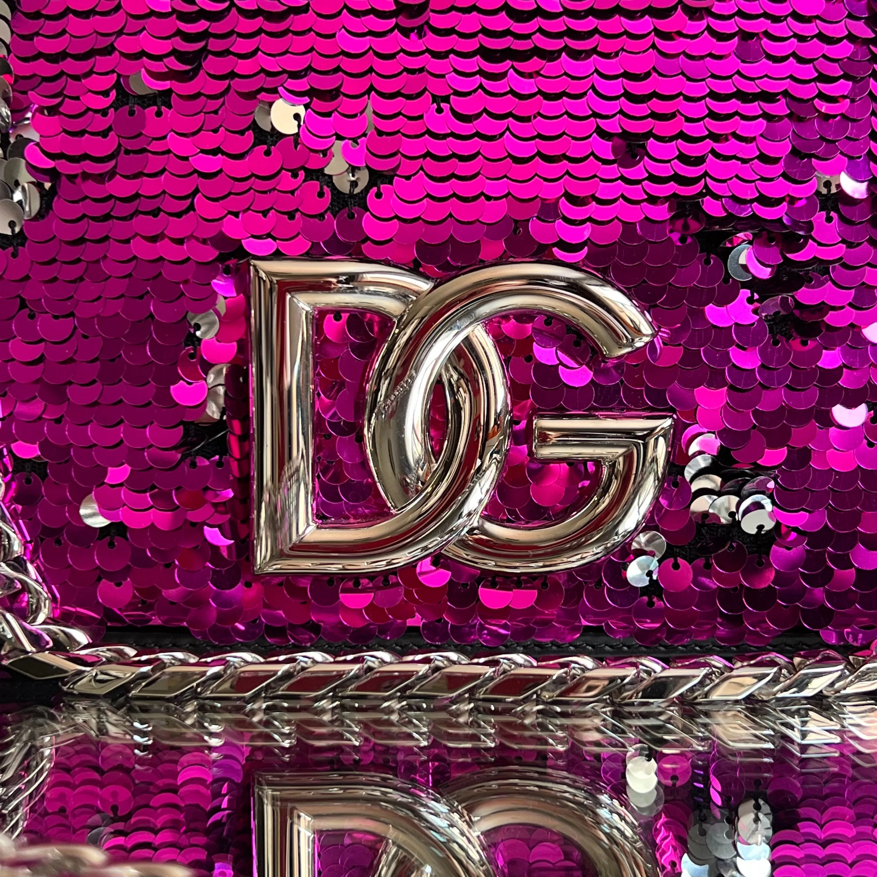 Bolsa Dolce Gabbana Paetês Bicolor Pink e Prata