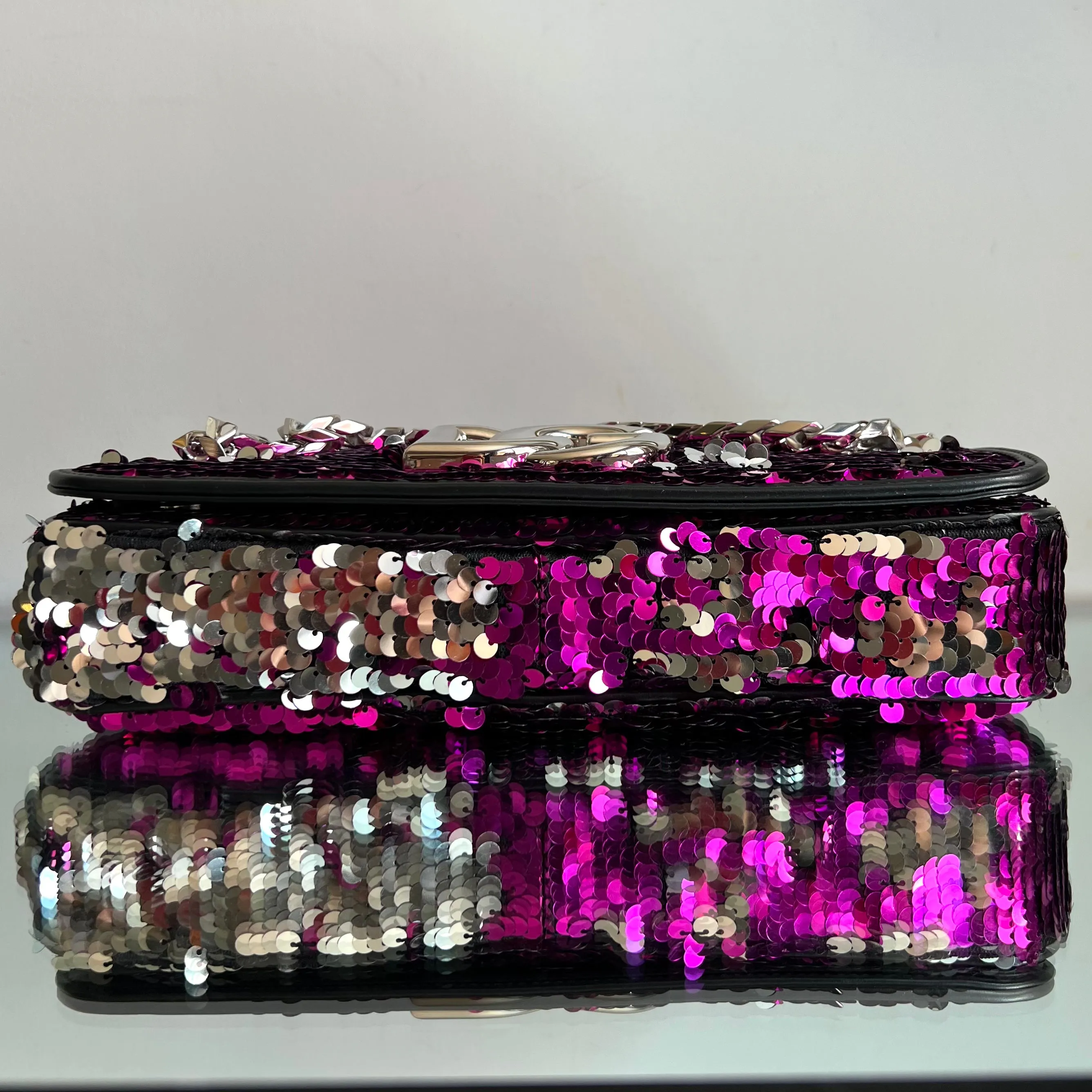 Bolsa Dolce Gabbana Paetês Bicolor Pink e Prata