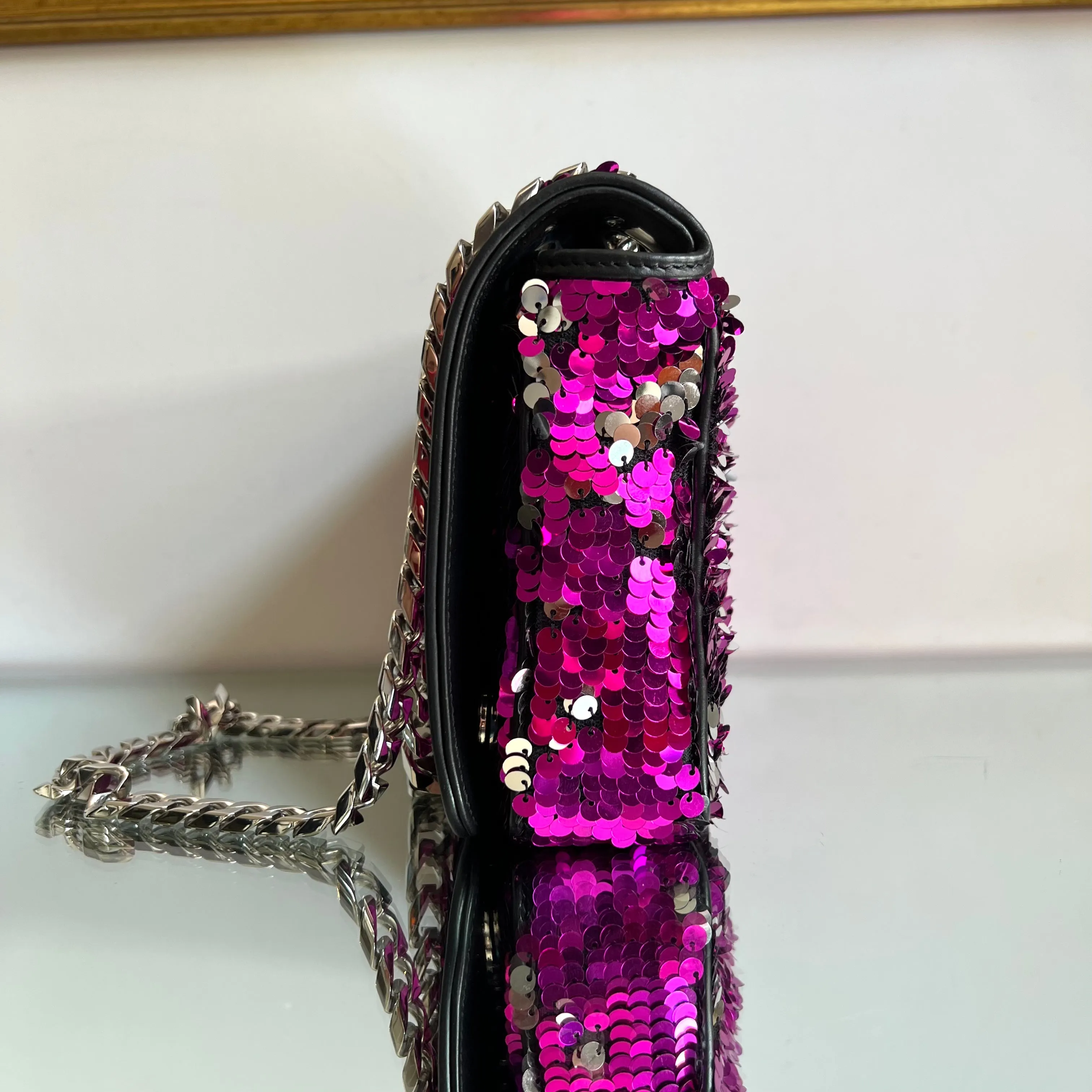 Bolsa Dolce Gabbana Paetês Bicolor Pink e Prata