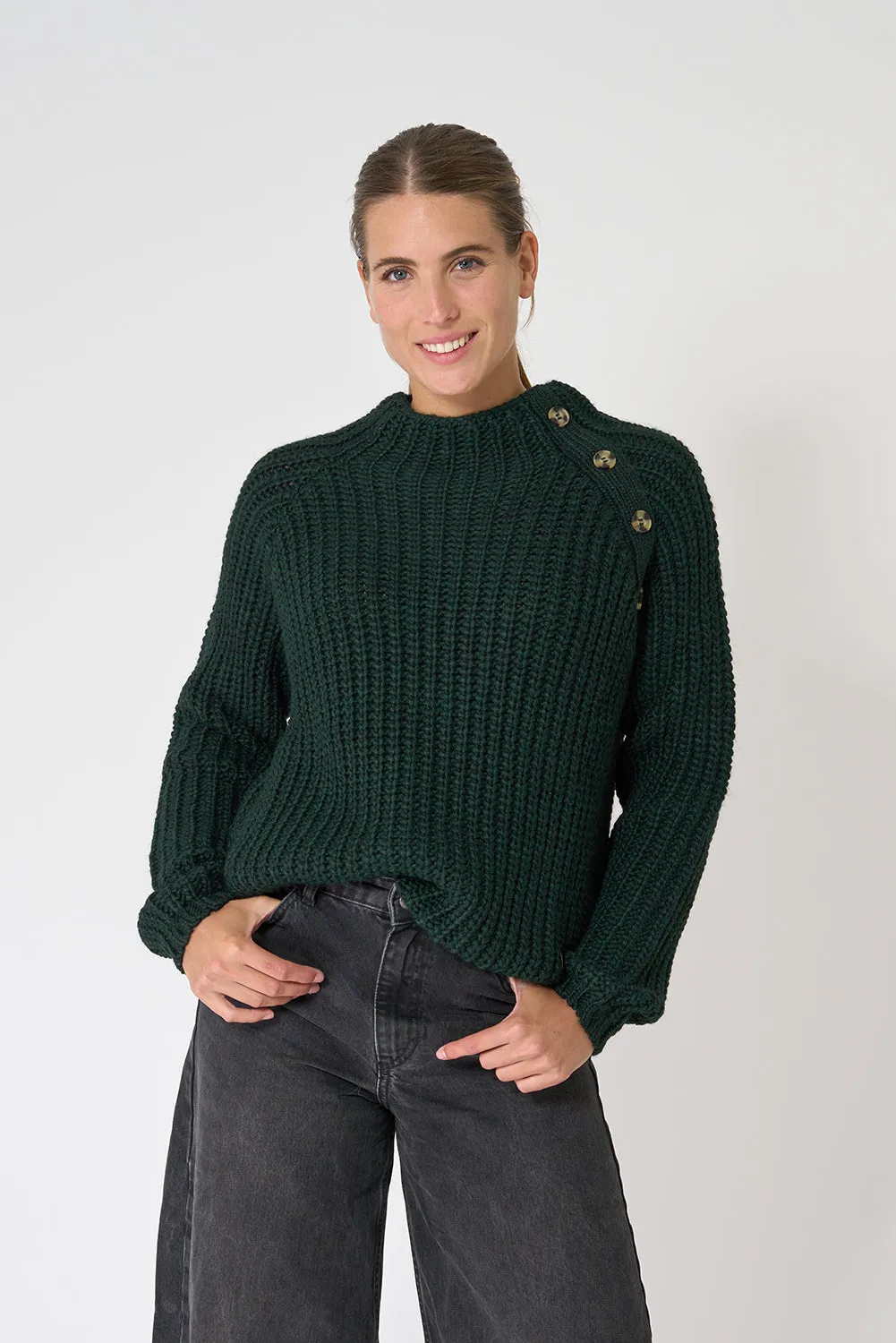 Jersey de punto con botonadura decorativa